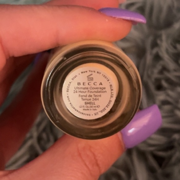 BECCA ultimate coverage 24 hour foundation - Picture 2 of 2